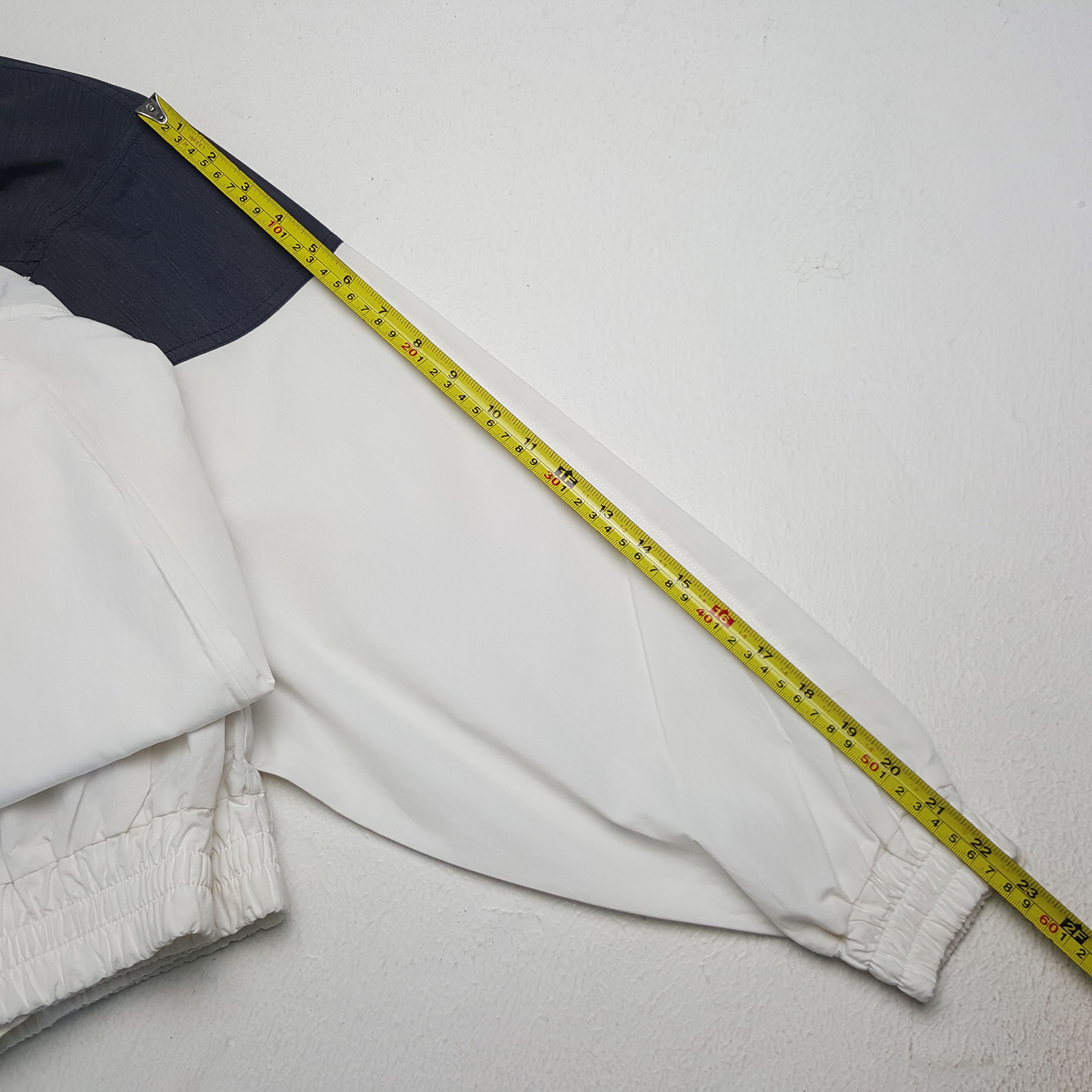 Sergio Tacchini × Vintage Vintage Sergio Tacchini Sport Style Windbreaker Jacket Size US M / EU 48-50 / 2 - 6 Thumbnail