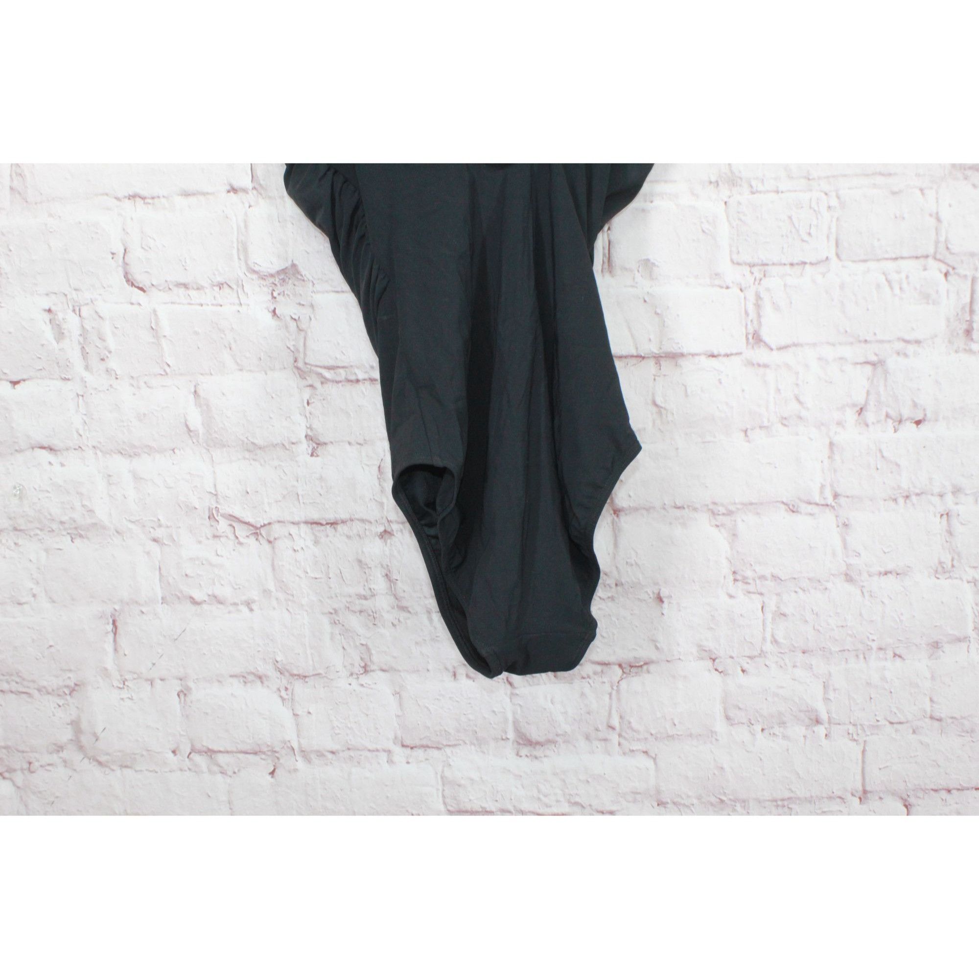L.L. Bean LL Bean Women's Shaping Swimwear Tanksuit Black Size 8 Size M / US 6-8 / IT 42-44 - 5 Thumbnail