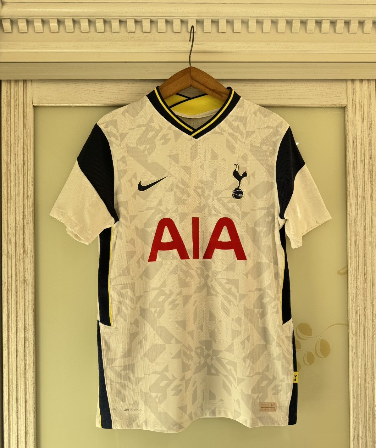 Nike Bale #9 Tottenham Hotspur 2020-2021 Player Issue Home Jersey Size US M / EU 48-50 / 2 - 2 Thumbnail
