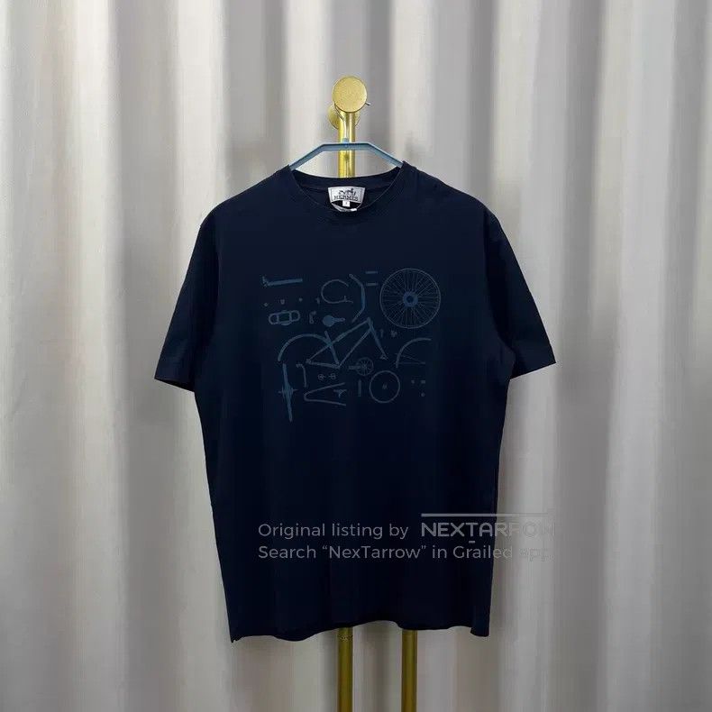 Hermes Hermes Black Carriage Short-sleeve Size S / US 4 / IT 40 - 1 Thumbnail