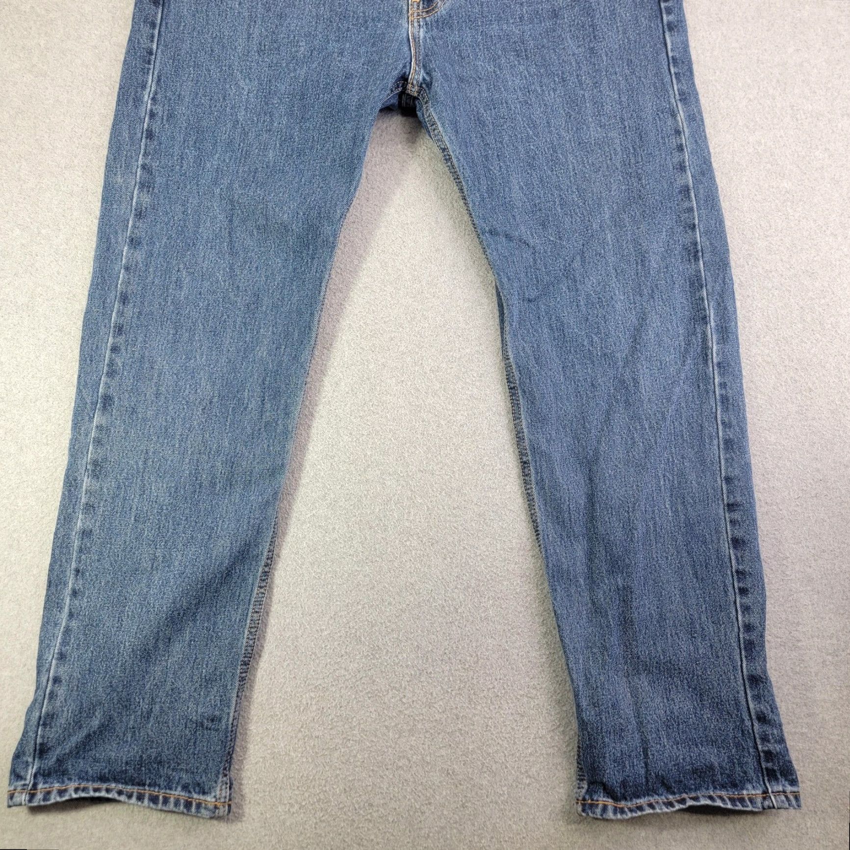 Levi's Levi's 505 Jeans Mens 38x32 Blue Regular Straight Denim Pants Regular Fit Medium Wash Casual Pants Mens Levi's 505 Jeans Size US 38 / EU 54 - 2 Thumbnail