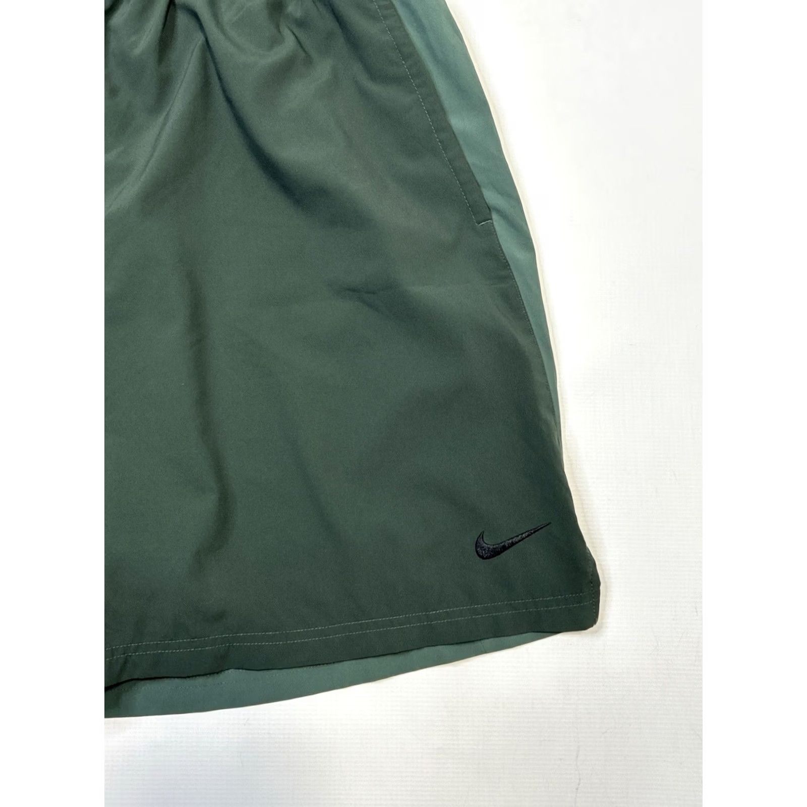 Nike Nike Dri Fit Woven Shorts Football/Soccer Gym Training 2XL Mens Forest Green Black 833271 Size US 39 - 7 Thumbnail