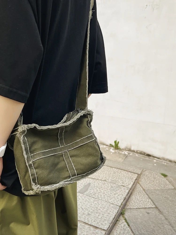 Japanese Brand Canvas Shoulder Bag Size ONE SIZE - 1 Thumbnail