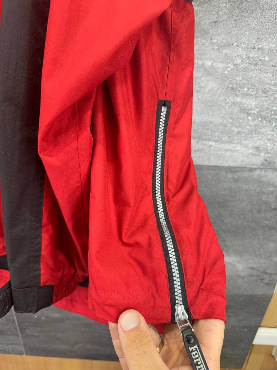 Vintage Vintage FERRARI Anorak Jacket Size M Size US M / EU 48-50 / 2 - 8 Thumbnail