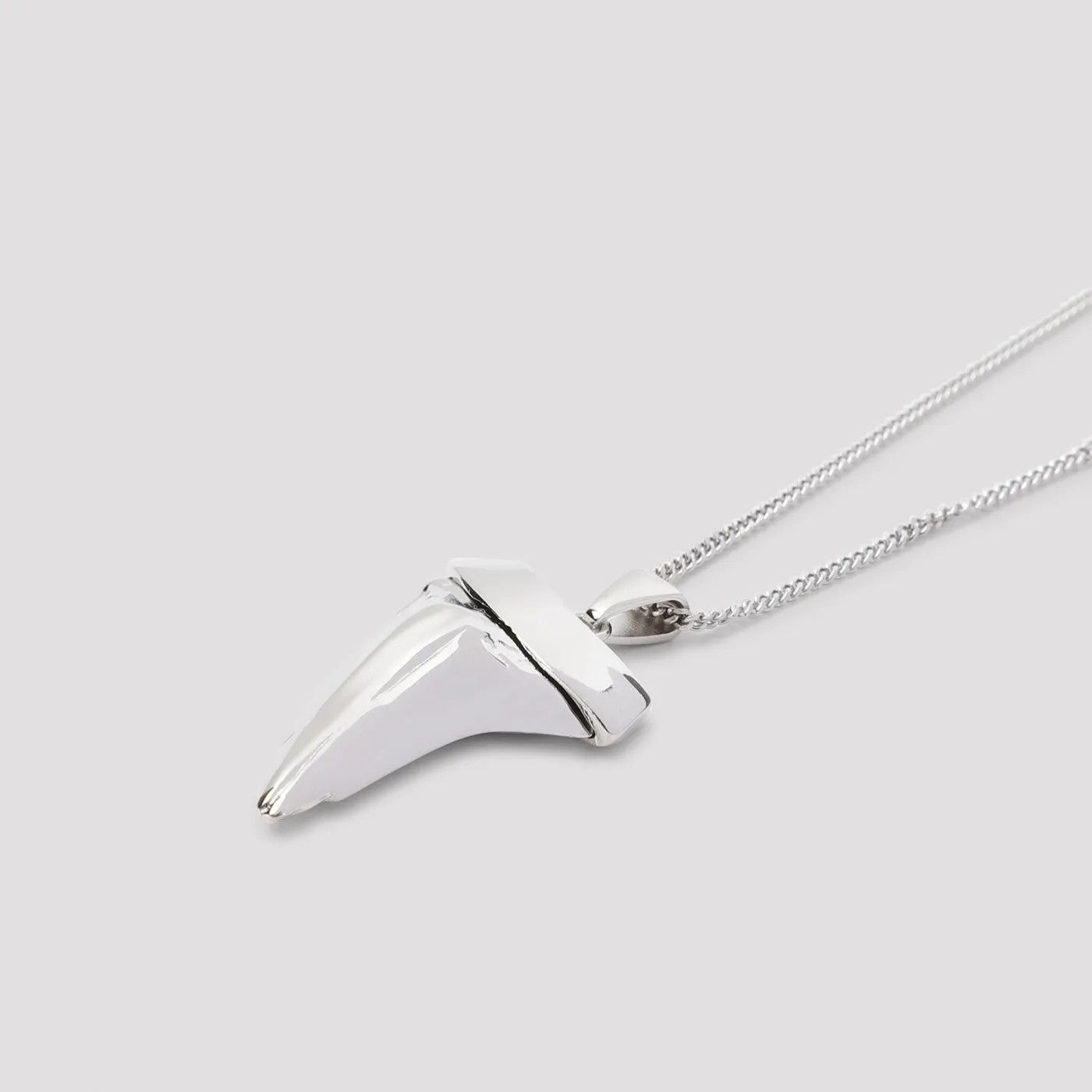 Saint Laurent Paris o1bcso1str0226 Size:M/Shark Tooth Necklace in Silver Size ONE SIZE - 2 Thumbnail