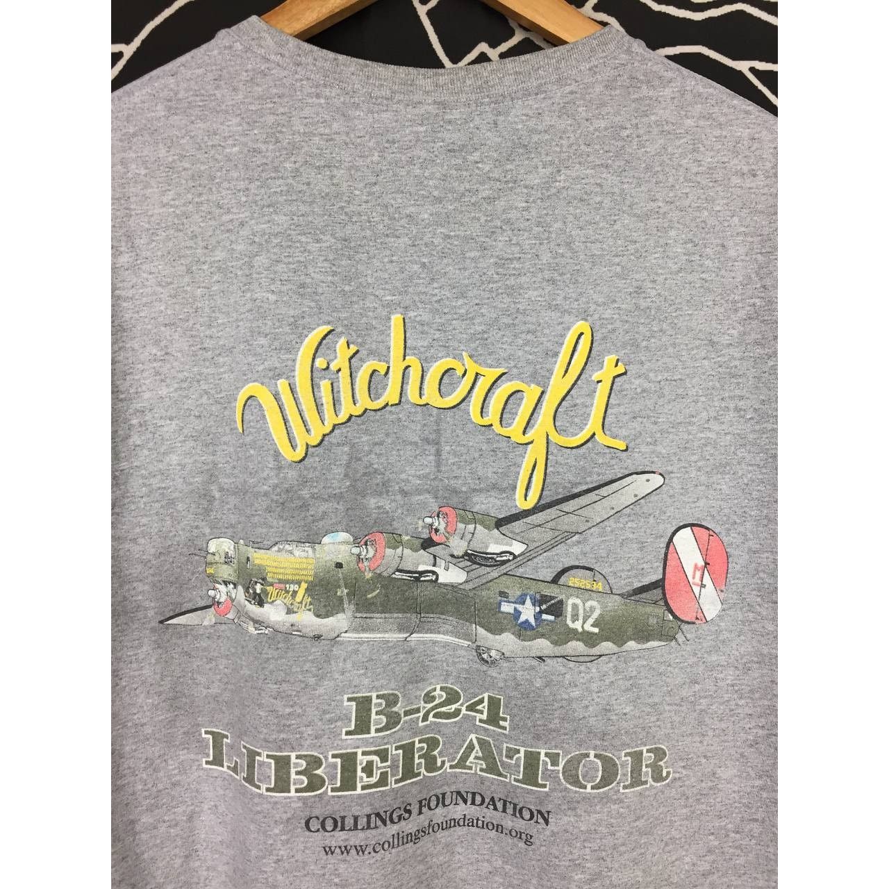 Gildan Witchcraft B-24J Liberator Heavy Bomber Aircraft Graphic Tee Size US L / EU 52-54 / 3 - 3 Thumbnail