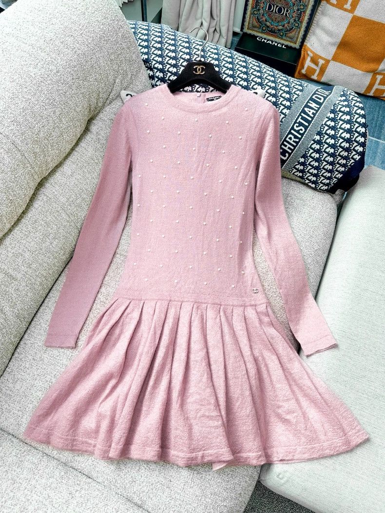 Chanel Chanel Pink pearl knitted pleated long-sleeved dress Size XXS / US 00 / IT 34 - 3 Thumbnail