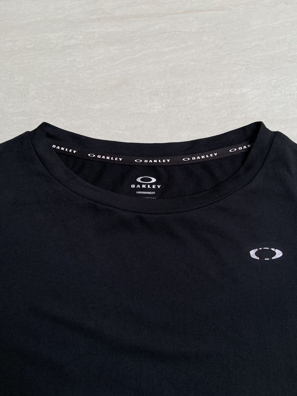 Oakley OAKLEY Black Long T-shirt Size US L / EU 52-54 / 3 - 5 Thumbnail
