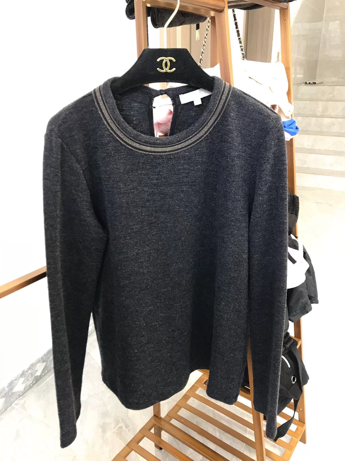 Other Chanel Women's Gray Sweater Size M / US 6-8 / IT 42-44 - 1 Thumbnail