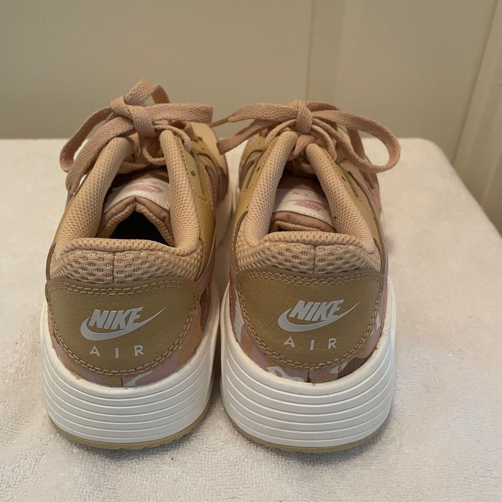 Nike Nike Air Max Pink/Beige Camo Sneaker - Women’s Size 7.5 Size US 7.5 / IT 37.5 - 8 Thumbnail