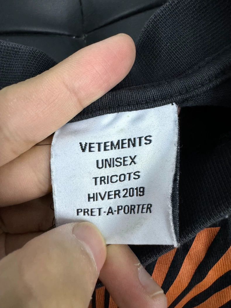 Vetements Vetements Runway Sticker Anti-War Crew Neck Short Sleeve Size US XS / EU 42 / 0 - 5 Thumbnail