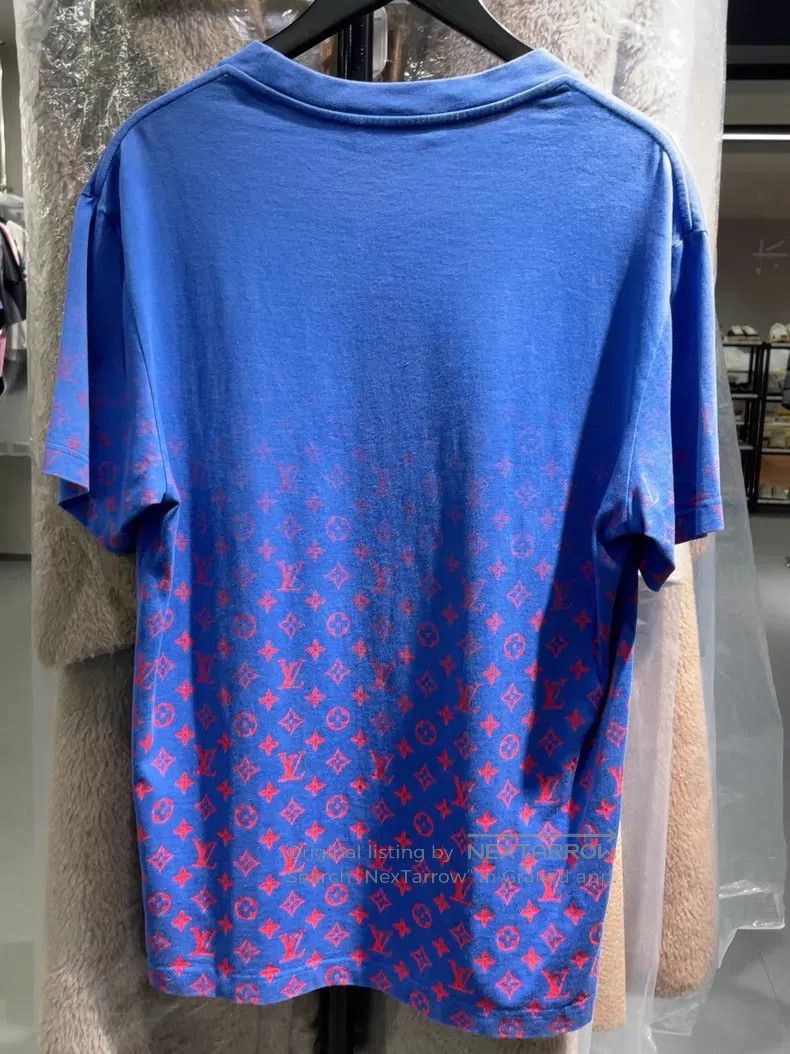 Louis Vuitton Louis Vuitton Blue gradient logo short sleeve Size US M / EU 48-50 / 2 - 4 Thumbnail