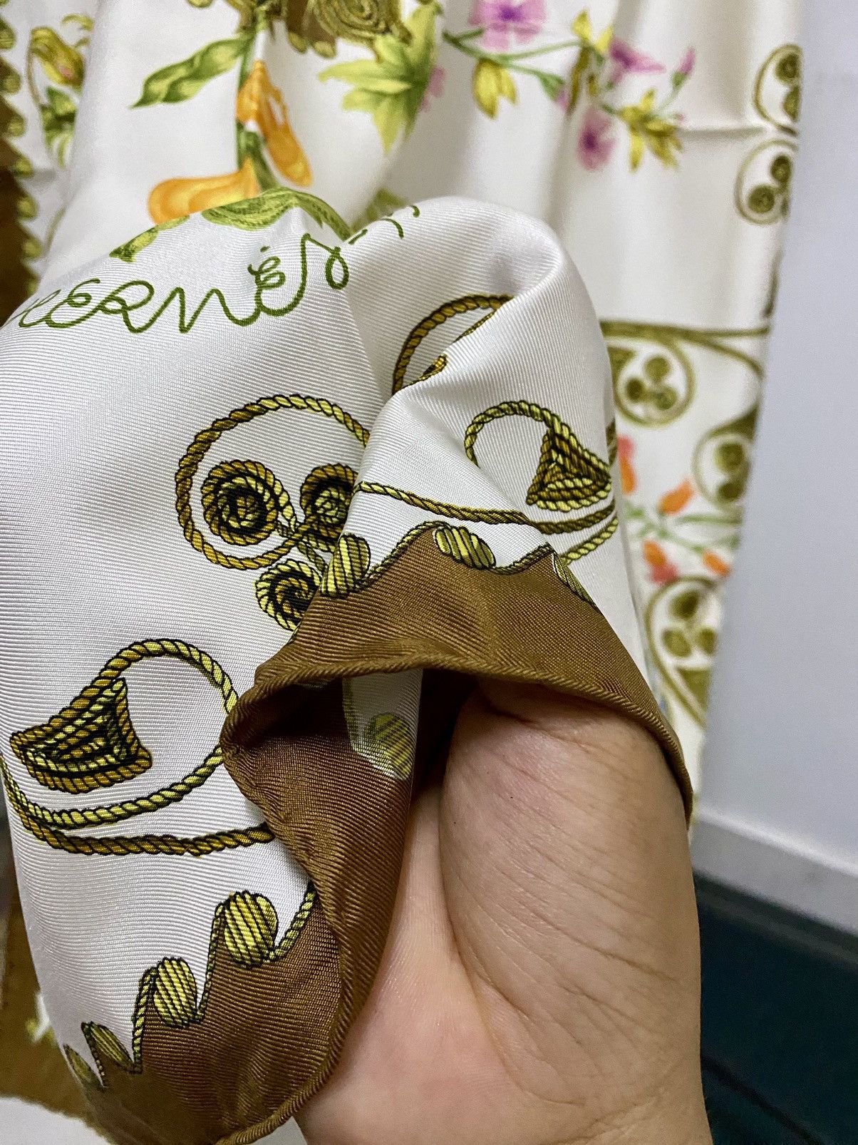 Hermes Vintage Hermes Silk Scarves Arabesques Size ONE SIZE - 14 Thumbnail
