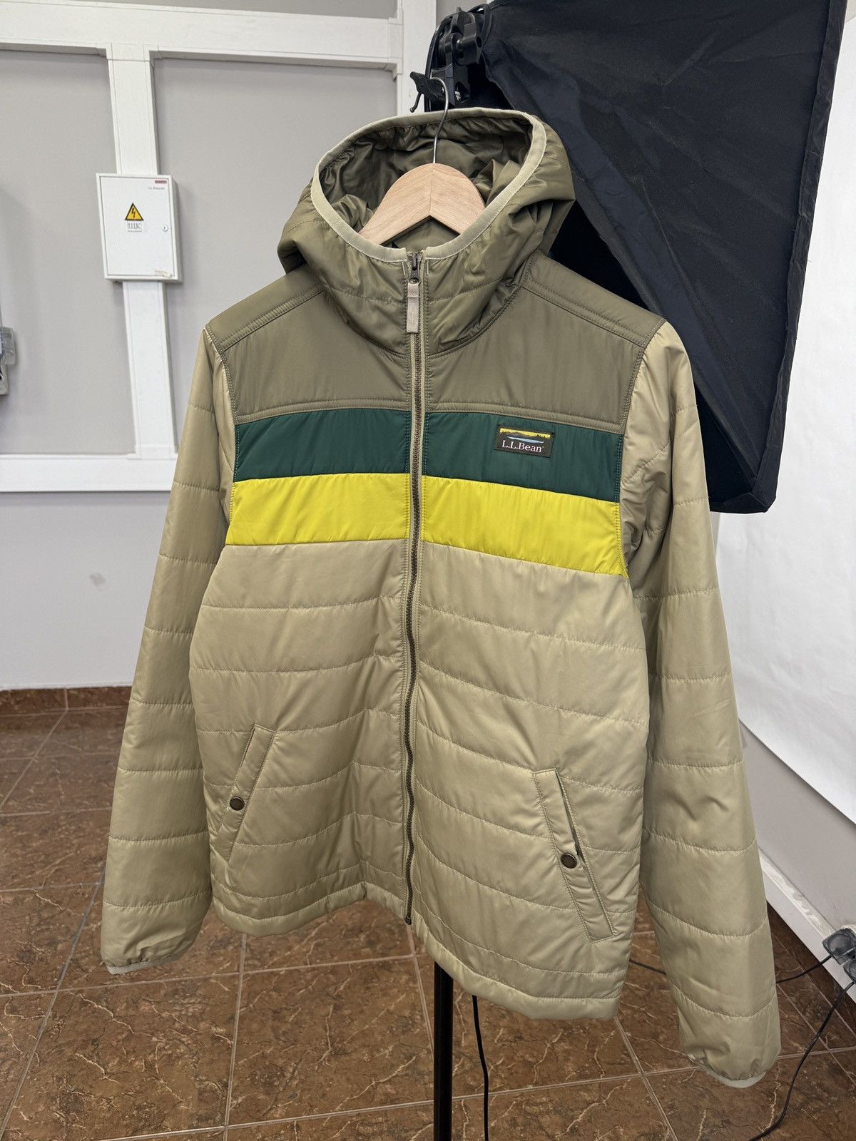 L.L. Bean 🇺🇸 L.L.Bean Hooded Insulated Jacket Hiking Camping Outdoor Size US S / EU 44-46 / 1 - 1 Thumbnail