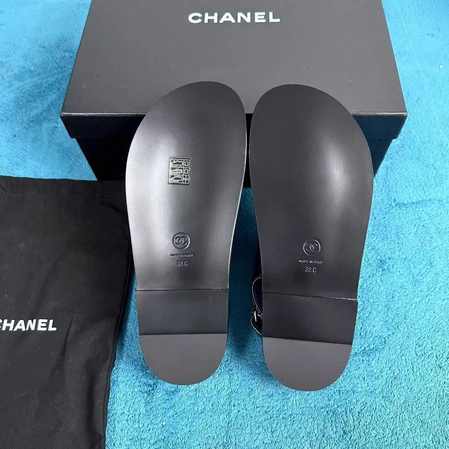 Chanel Chanel Women's Classic Black Flat Beach Sandal 38 Size US 7.5 / IT 37.5 - 5 Thumbnail