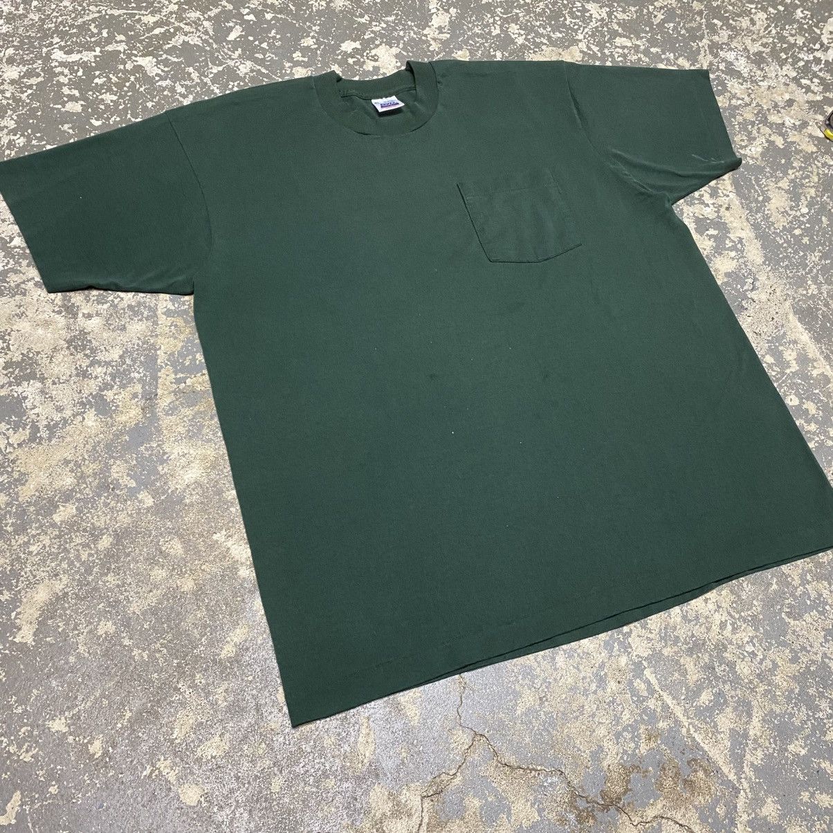 Vintage Vintage BVD Blank Green Single Stitch Pocket Tshirt Size US XL / EU 56 / 4 - 8 Thumbnail