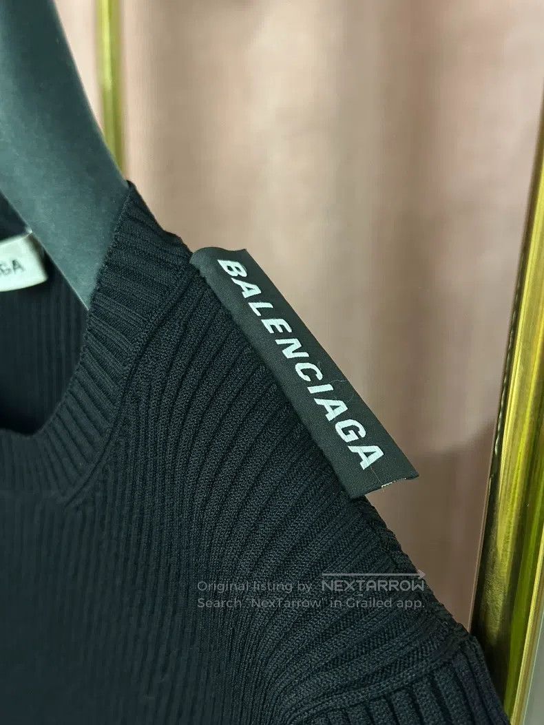 Balenciaga Balenciaga Shoulder logo letter black knitted coat bottomi Size XS / US 0-2 / IT 36-38 - 2 Thumbnail