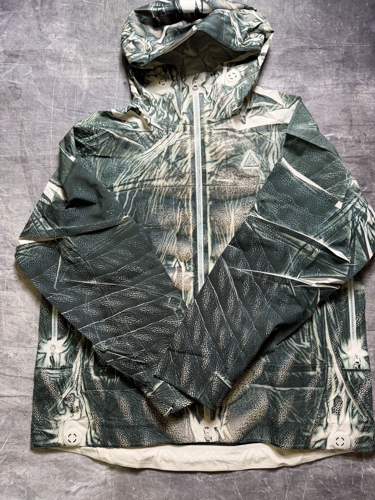Nike ACG Nike by Yaku ACG Goretex Reptiloid Jacket 1 of 1 Size US L / EU 52-54 / 3 - 8 Thumbnail