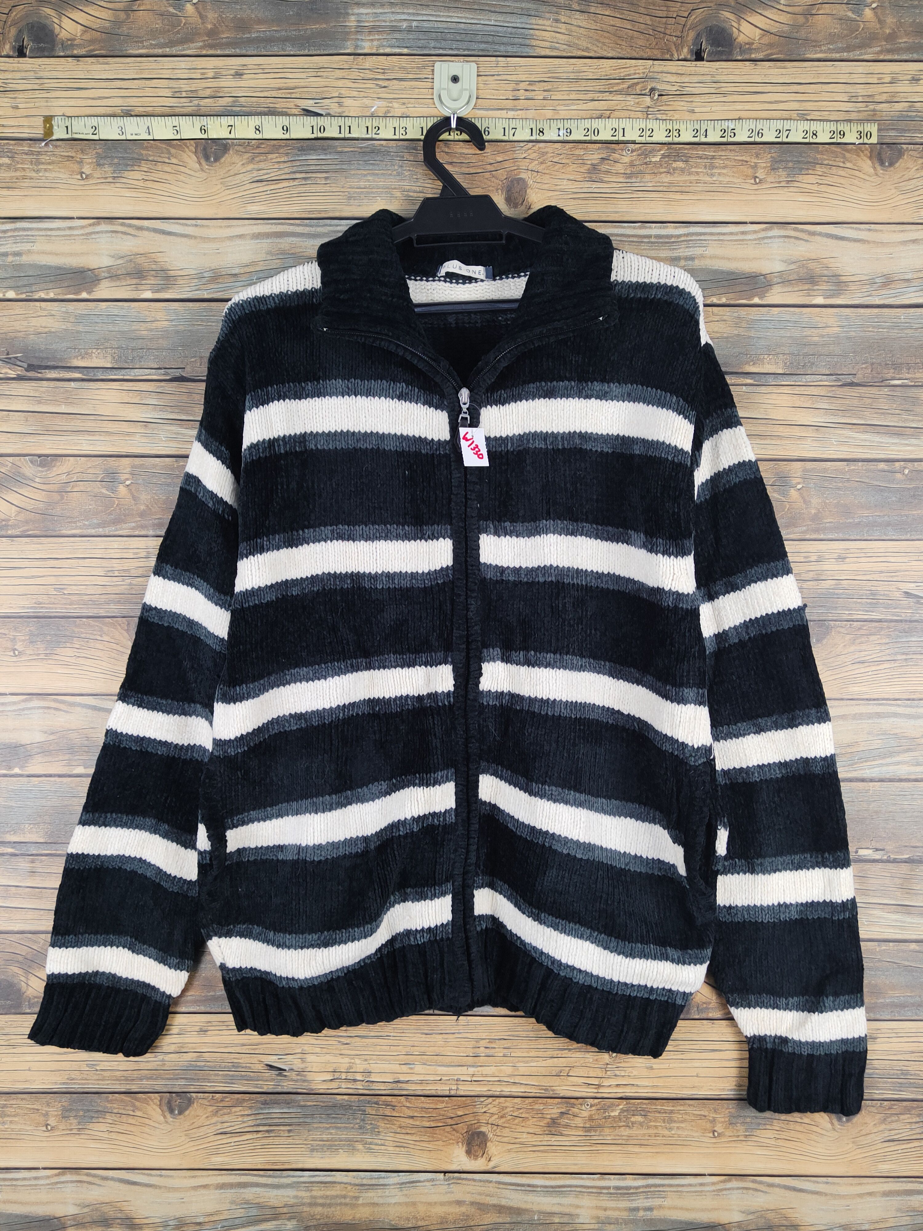 Plus One Black White Stripe Knitwear Sweaters #W1330