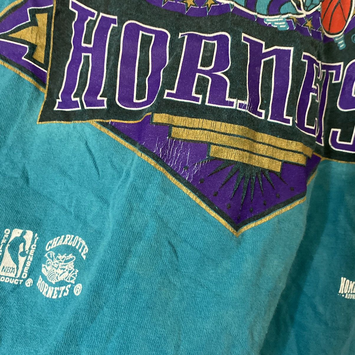Band Tees × NBA × Vintage Vintage Charlotte Hornets T-Shirt NBA Size US XL / EU 56 / 4 - 5 Thumbnail