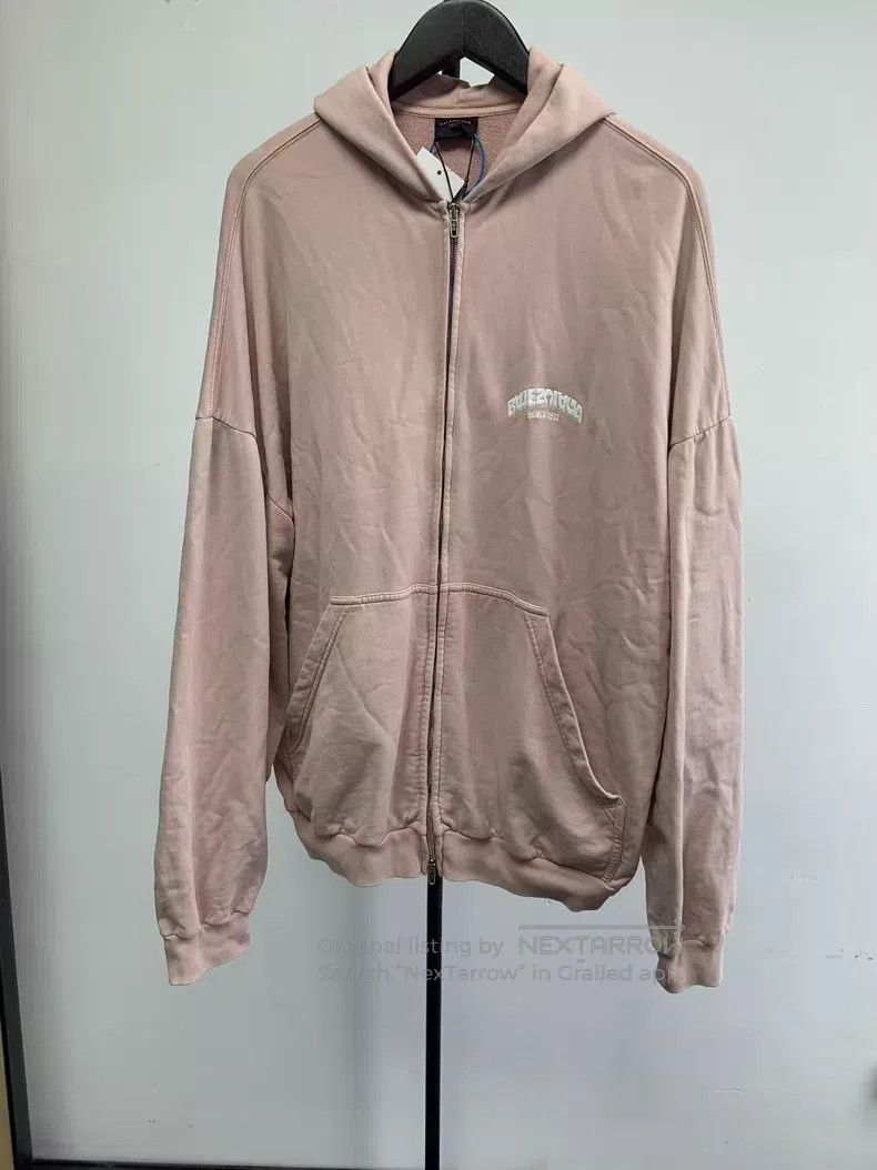 Balenciaga Balenciaga Letter Printed Zip-Up Hoodie Casual Sweatshirt Size US S / EU 44-46 / 1 - 1 Thumbnail