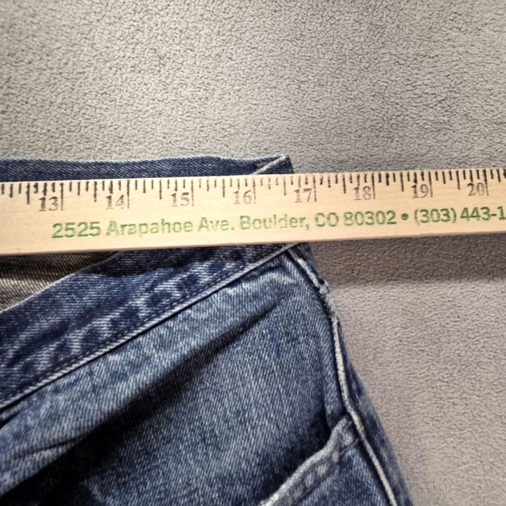 Banana Republic Banana Republic Jeans Mens Straight Denim Blue Medium Wash Distressed 33x31 W38a 33in Inseam 31in Waist 33in Button Fly Pockets Vintage No Size US 33 - 3 Thumbnail