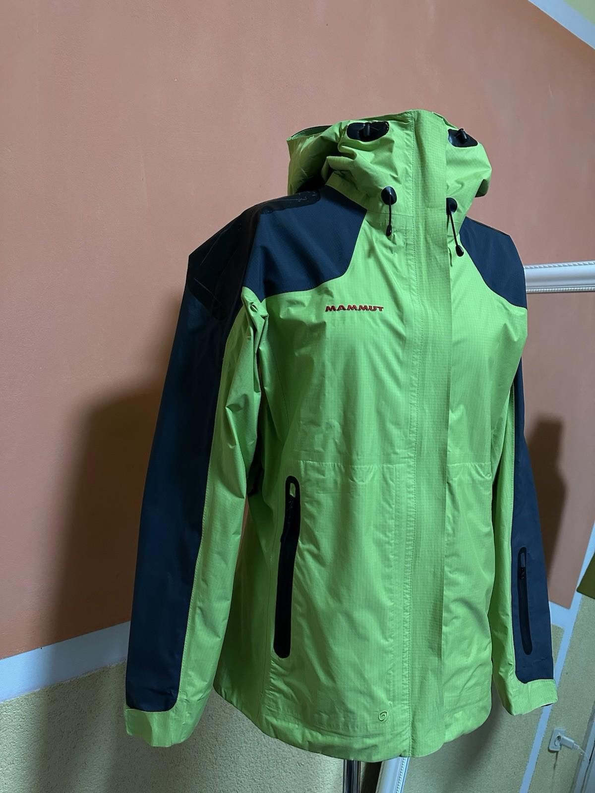 Mammut Mammut Light Jacket Pro Shell Gore-Tex Sz L Size US L / EU 52-54 / 3 - 3 Thumbnail