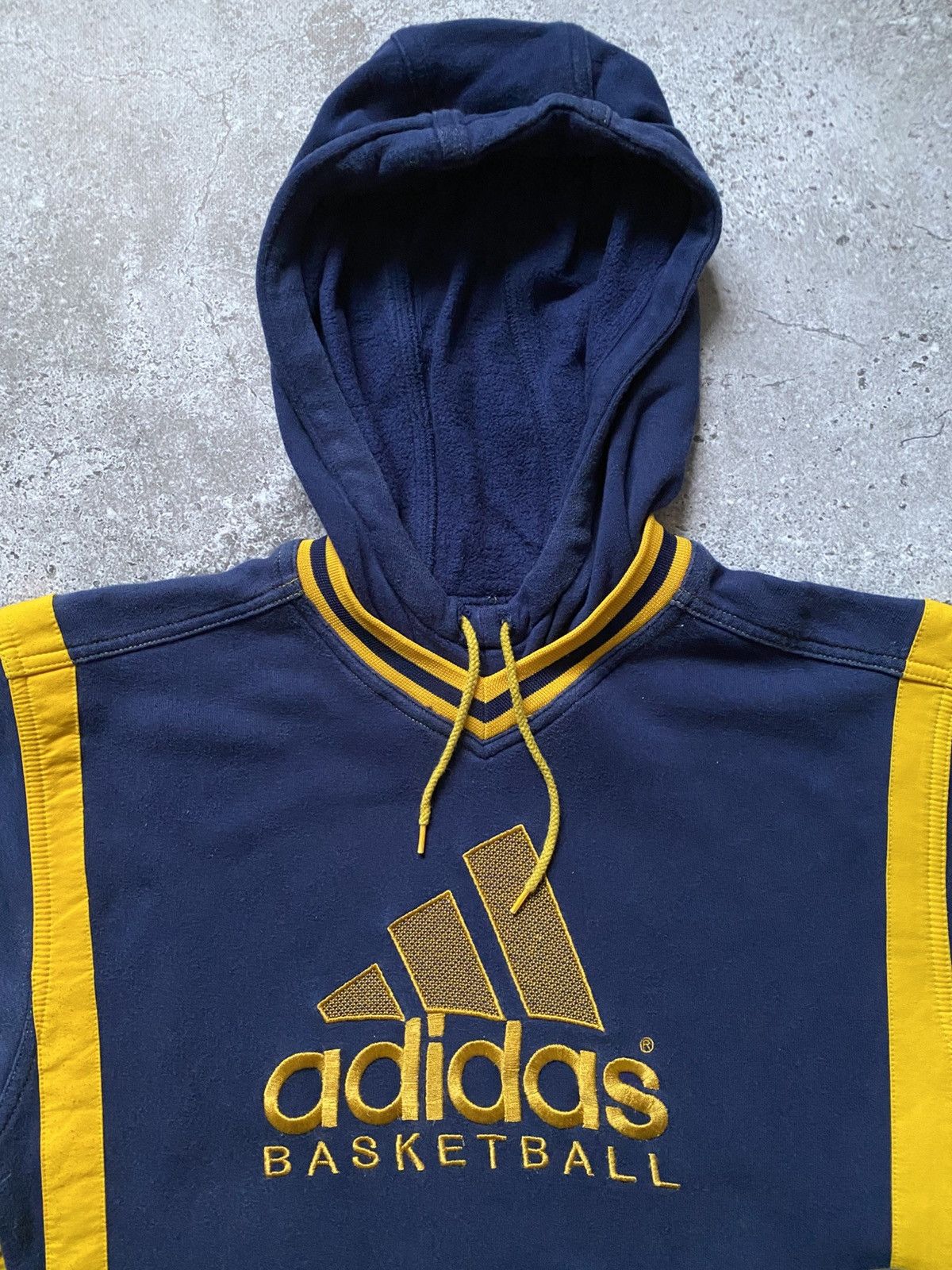 Adidas × Vintage Vintage 90s Adidas Basketball Hoodie Big logo Size US XS / EU 42 / 0 - 3 Thumbnail