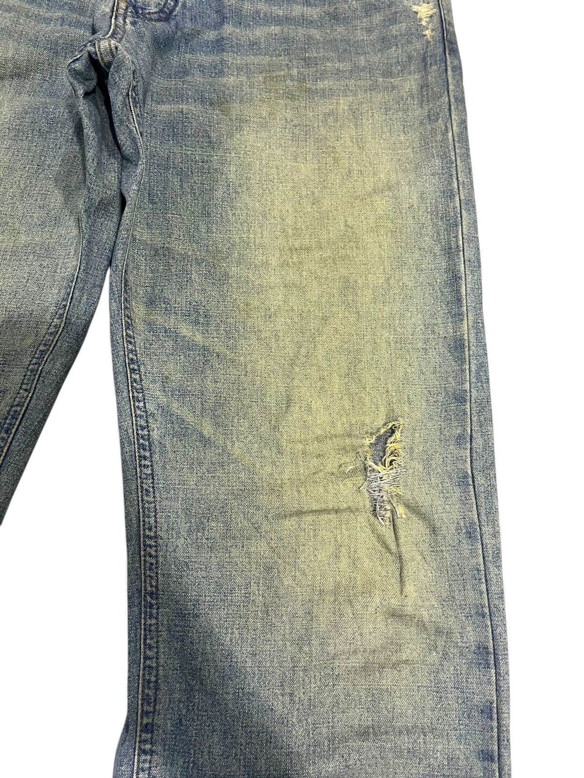 If Six Was Nine × Japanese Brand × Le Grande Bleu (L.G.B.) VINTAGE BURBERRY RUSTY BLUE WASH DISTRESSED DENIM Size US 32 / EU 48 - 5 Thumbnail
