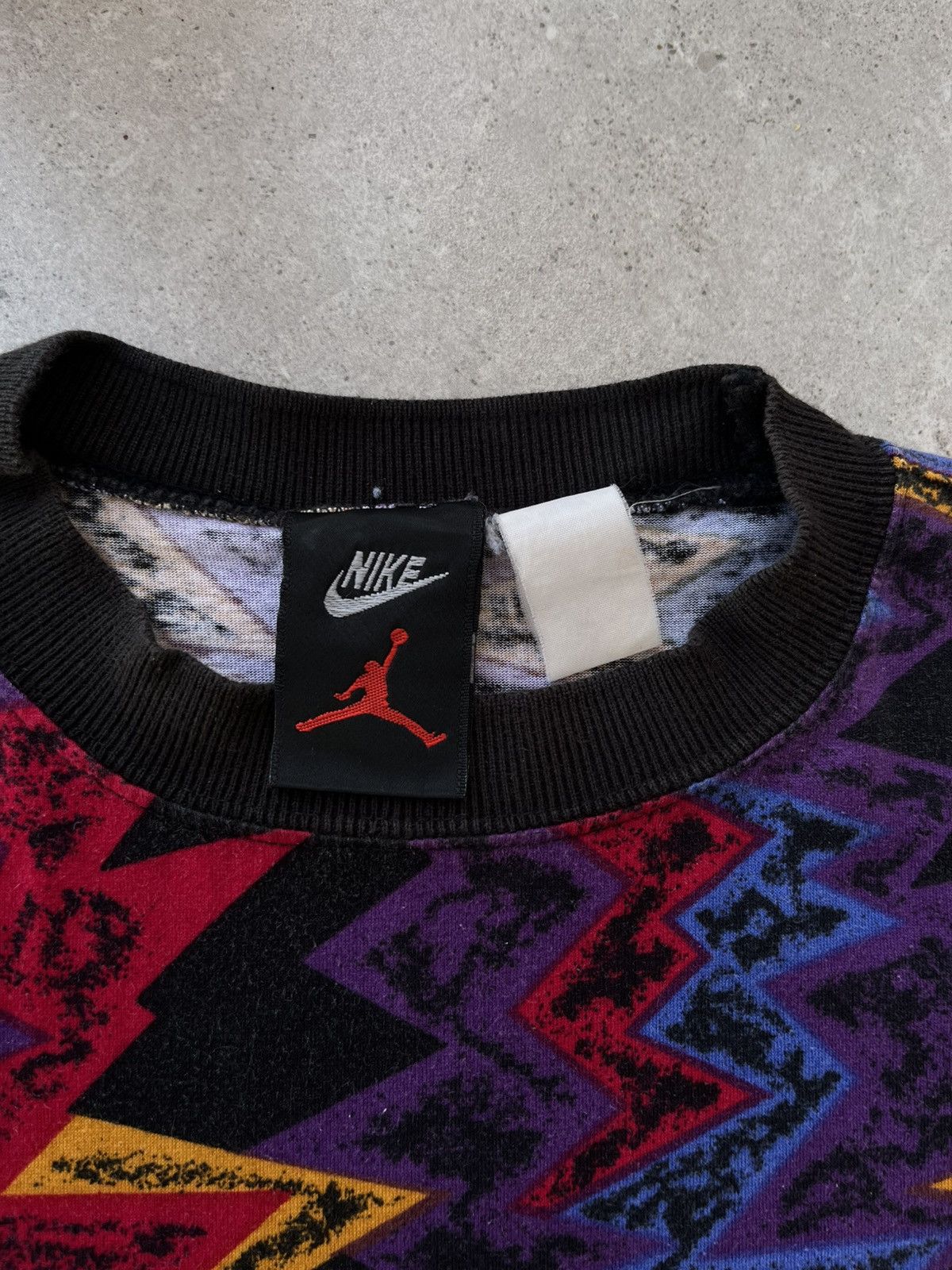 Nike Vintage 1990s Nike Jordan Barcelona all over print AOP Size US L / EU 52-54 / 3 - 2 Thumbnail