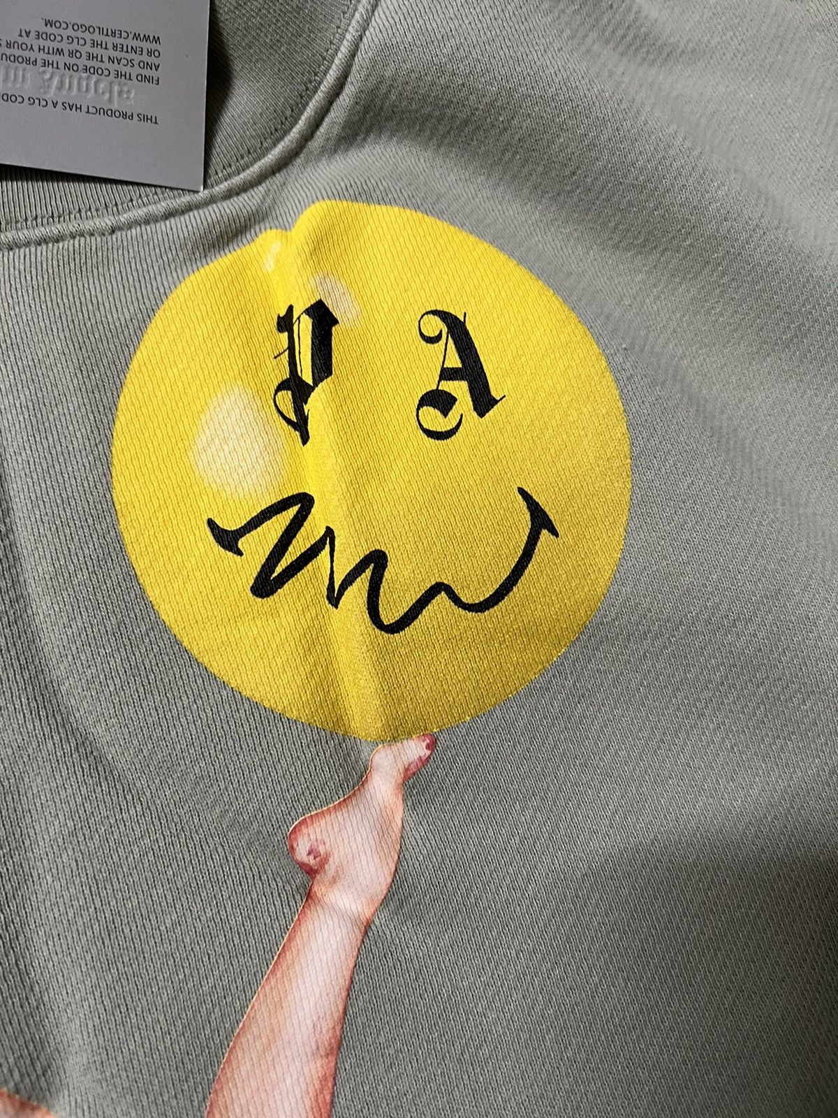 Palm Angels 「retail💲595」Brand new palm angels x smiley juggler crewneck Size US XL / EU 56 / 4 - 2 Thumbnail