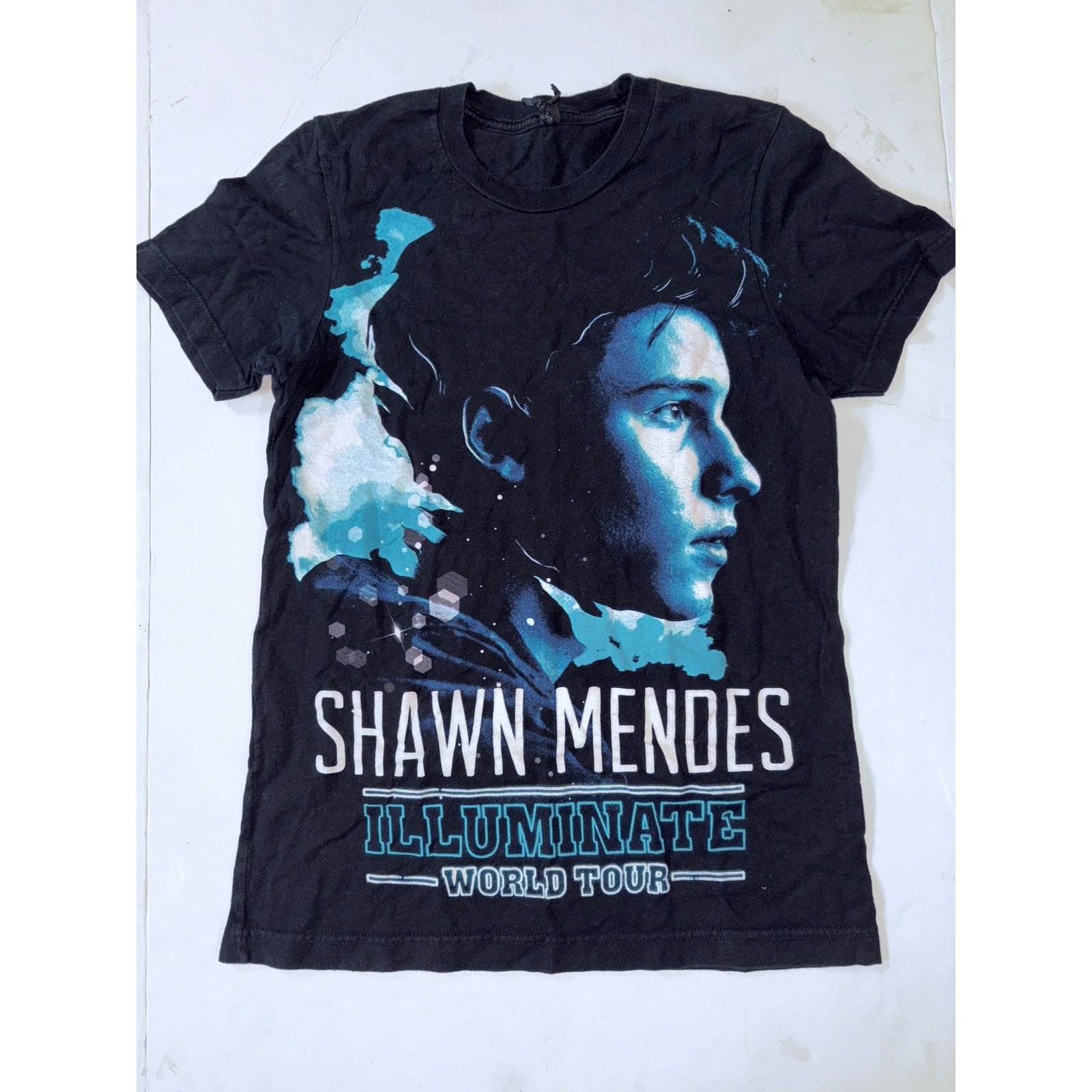 Other Shawn Mendes illuminate world tour shirt size small black Size US S / EU 44-46 / 1 - 1 Thumbnail