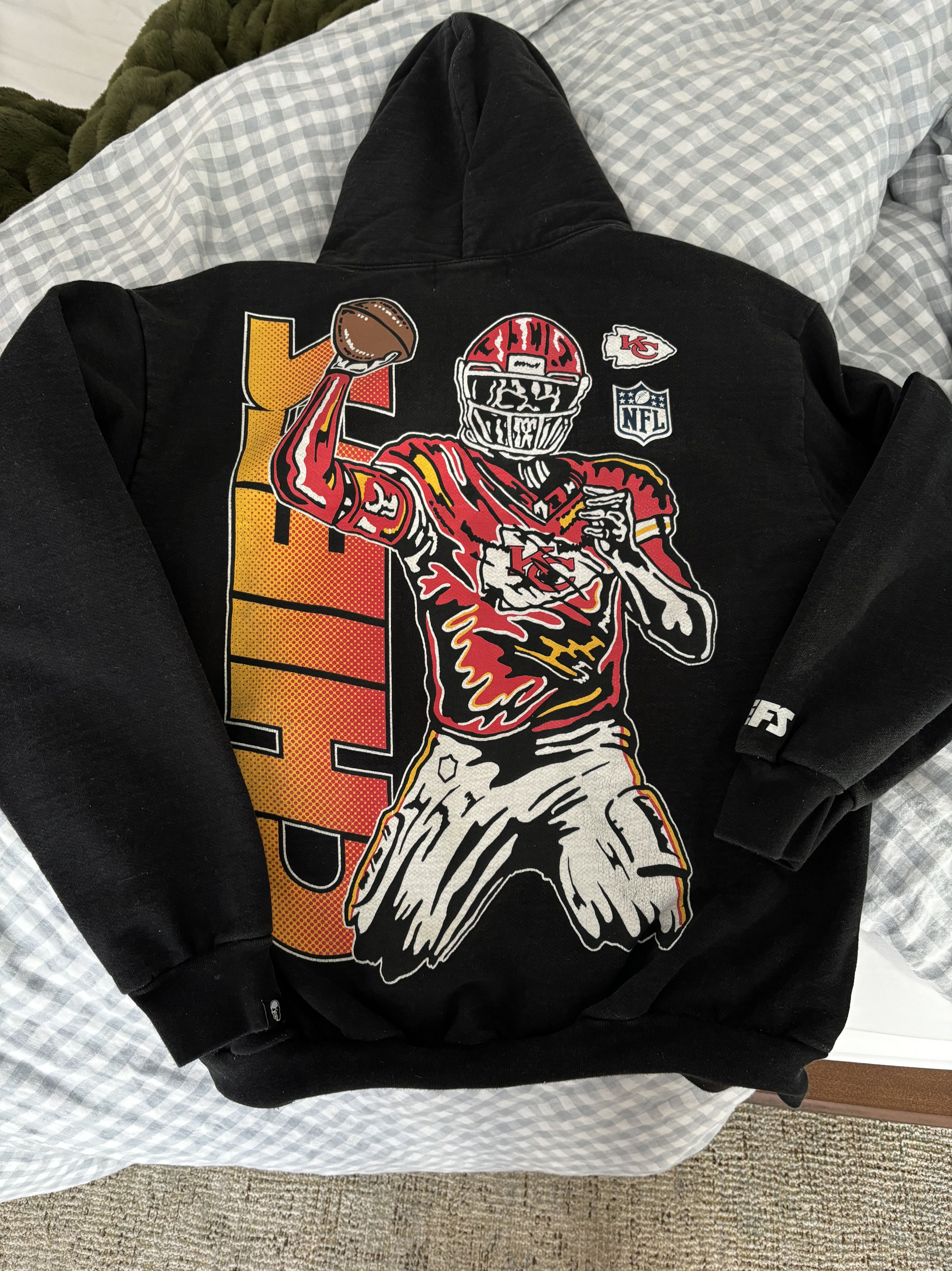Mitchell & Ness × NFL × Warren Lotas Warren Lotas Go along Chiefs Hoodie Size US L / EU 52-54 / 3 - 1 Thumbnail