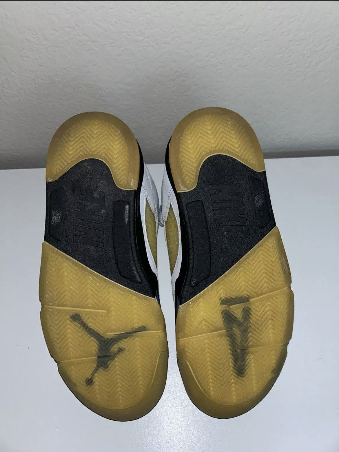 A Ma Maniere × Jordan Brand × Nike Air Jordan 5 x A Ma Maniere Light Bone “Dawn” Size US 9 / EU 42 - 5 Thumbnail