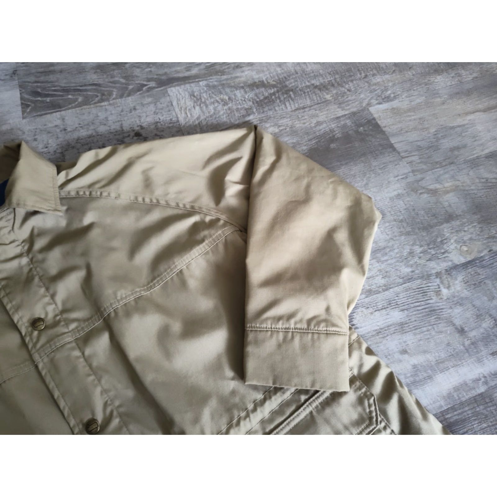 Vintage VINTAGE Woolrich Jacket Parka Barn/Chore Tan Women's L USA 80s Solid Woolrich The Woolrich Woman 6801 Men/Women? Size L / US 10 / IT 46 - 3 Thumbnail