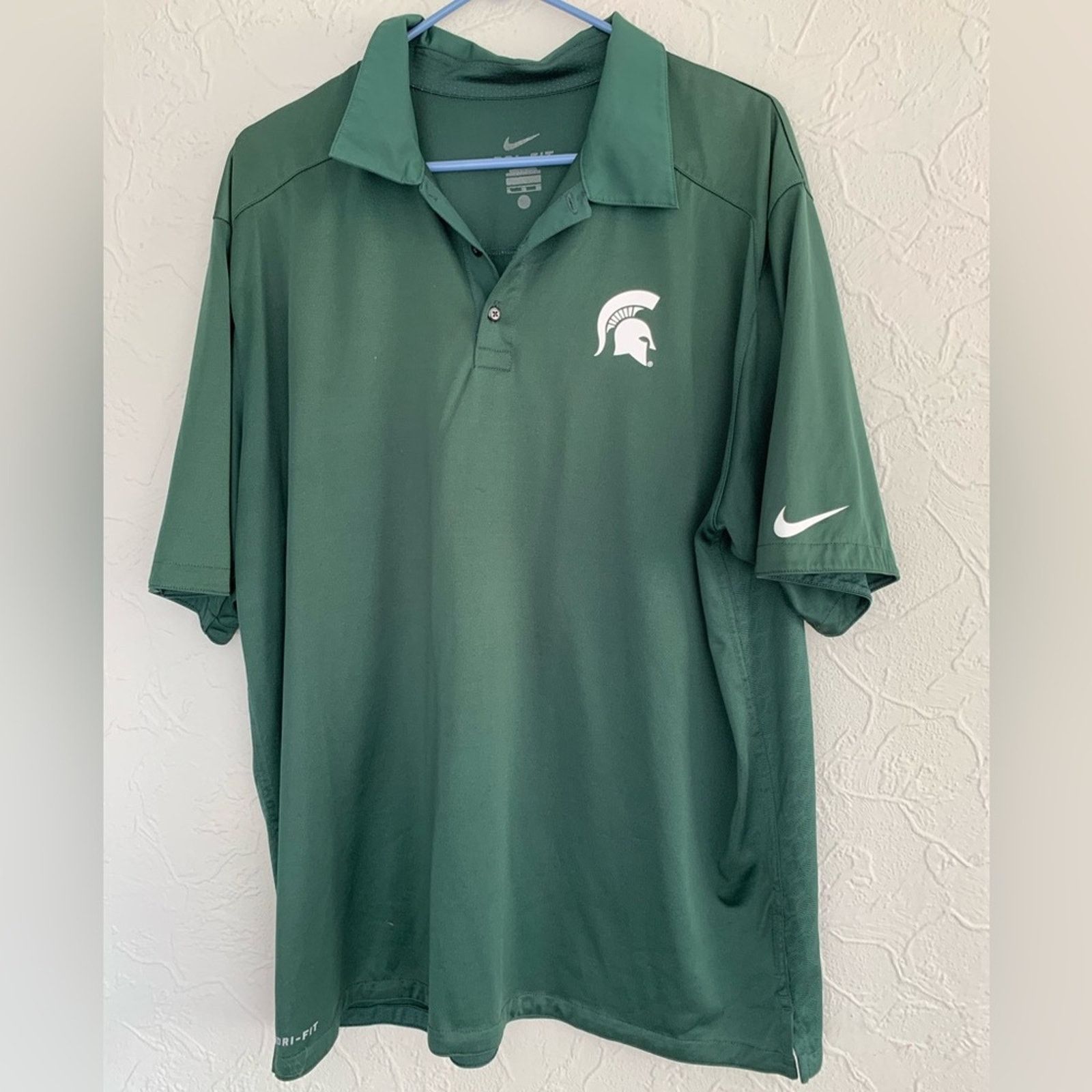 Nike MICHIGAN STATE SPARTANS BASKETBALL FOOTBALL & NIKE POLO LOT Size US XL / EU 56 / 4 - 5 Thumbnail