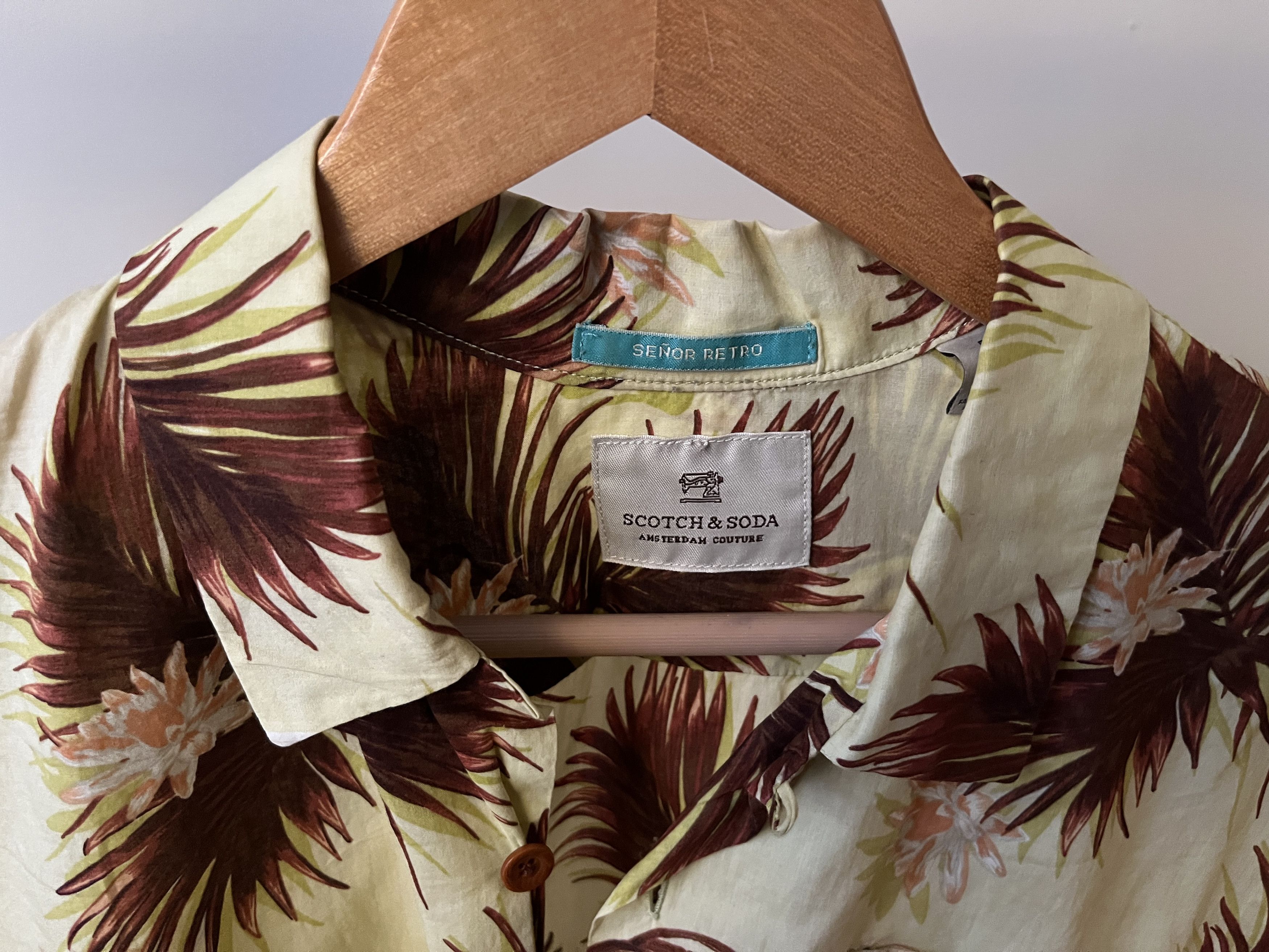 Scotch & Soda Scotch & Soda yellow floral short-sleeve button down, S Size US S / EU 44-46 / 1 - 2 Thumbnail