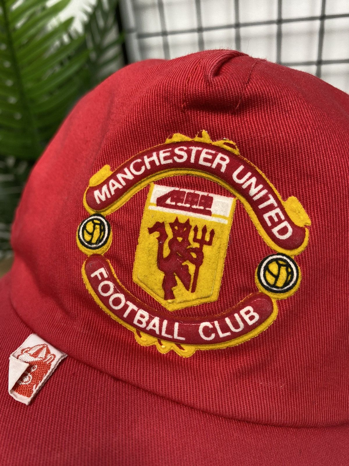 Vintage Vintage Manchester United Trucker Hat Football Cap Soccer Size ONE SIZE - 5 Thumbnail