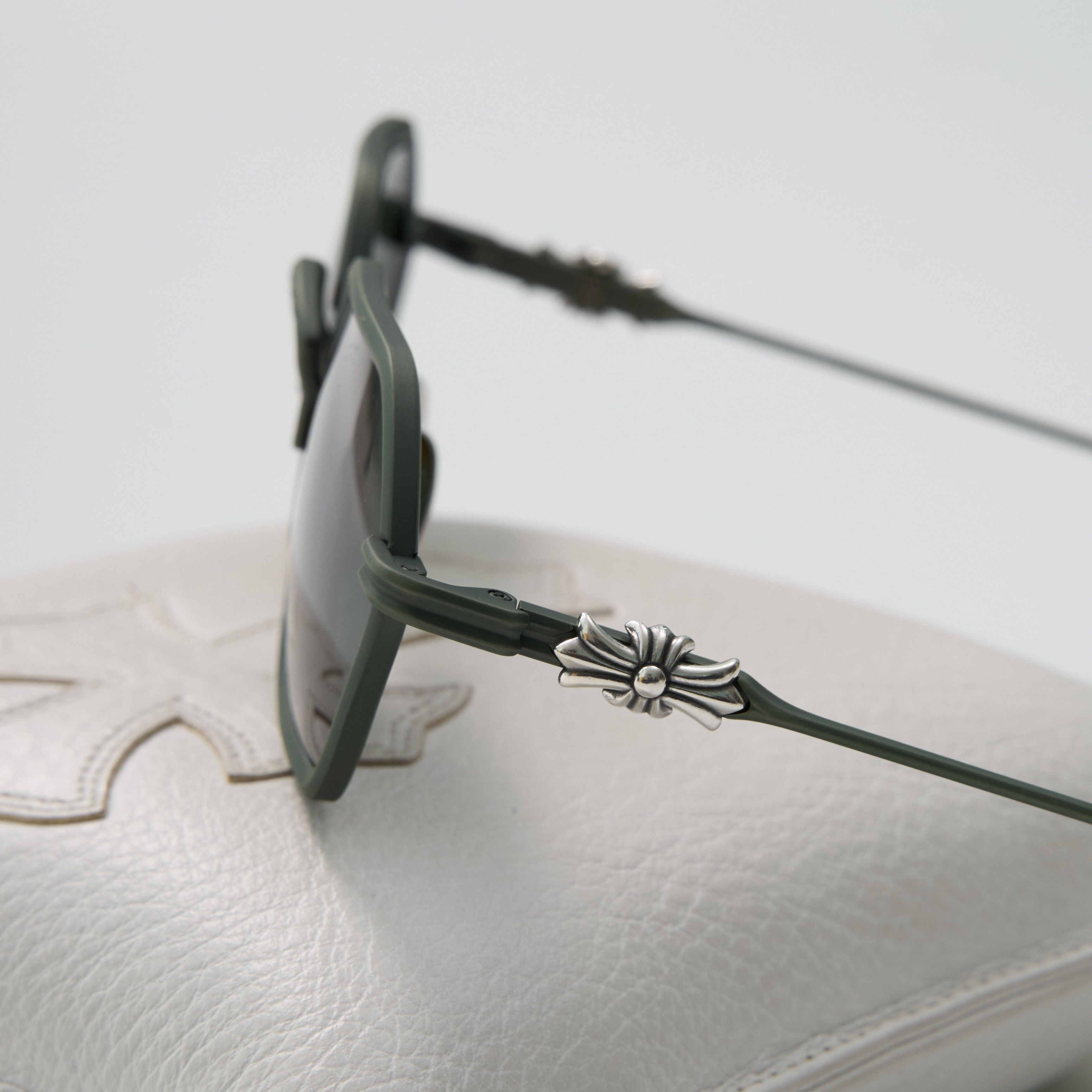 Chrome Hearts CHROME HEARTS DATASS BRUSHED DARK OLIVE Size ONE SIZE - 5 Thumbnail