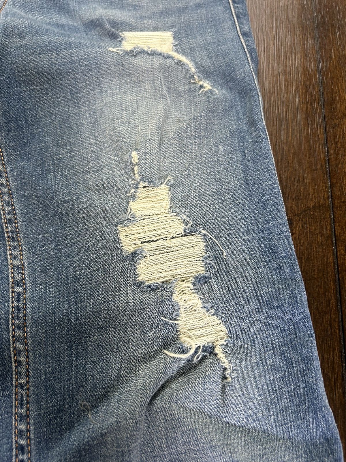 Hollister Hollister Jeans 3L Distressed High-Rise slim straight jeans Size 26" / US 2 / IT 38 - 7 Thumbnail