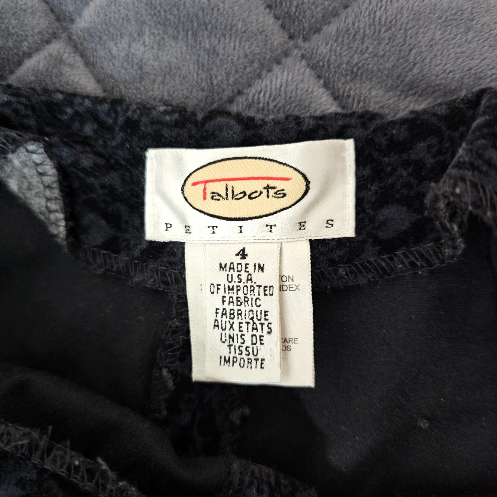 Talbots Talbots Pants Women Petite Black Size 4 Crop Tapered Inseam 26 Paisley Pull On Knit Cotton Blend Size 27" / US 4 / IT 40 - 3 Thumbnail