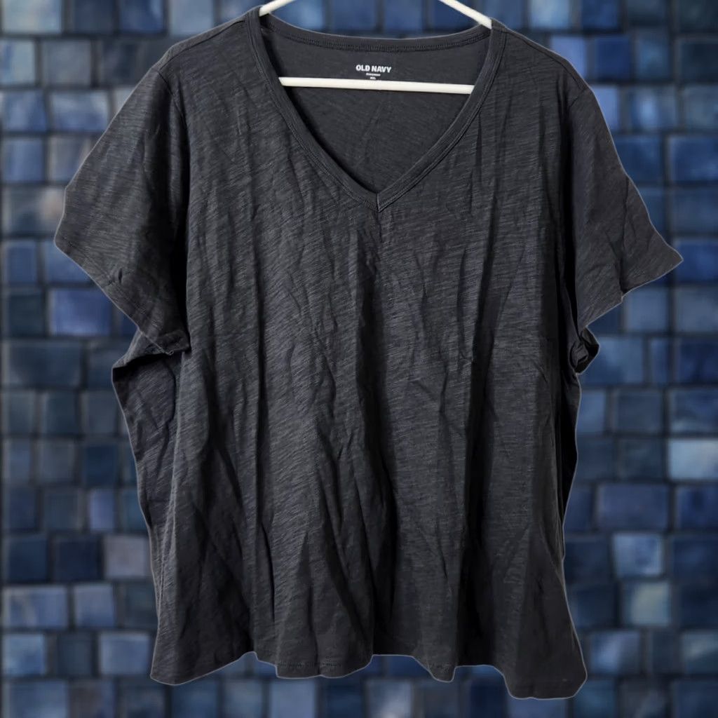 Old Navy Old Navy Womens 2XL V-Neck T-Shirt Short Sleeve Slub Tee 100% Cotton Top Gray Size XXL / US 16-18 / IT 52-54 - 1 Thumbnail