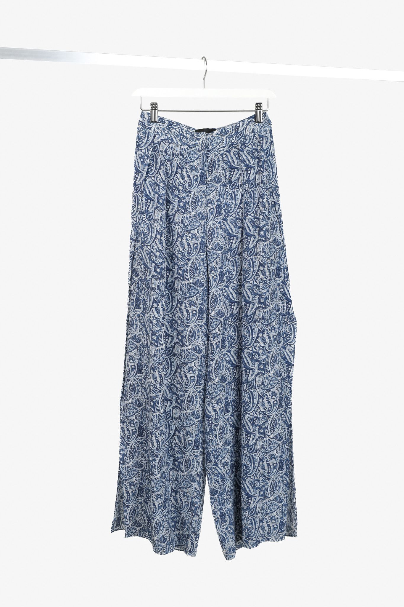 INTERMIX Intermix Blue Silk Paisley Open Leg Easy Pant Size 26" / US 2 / IT 38 - 1 Thumbnail