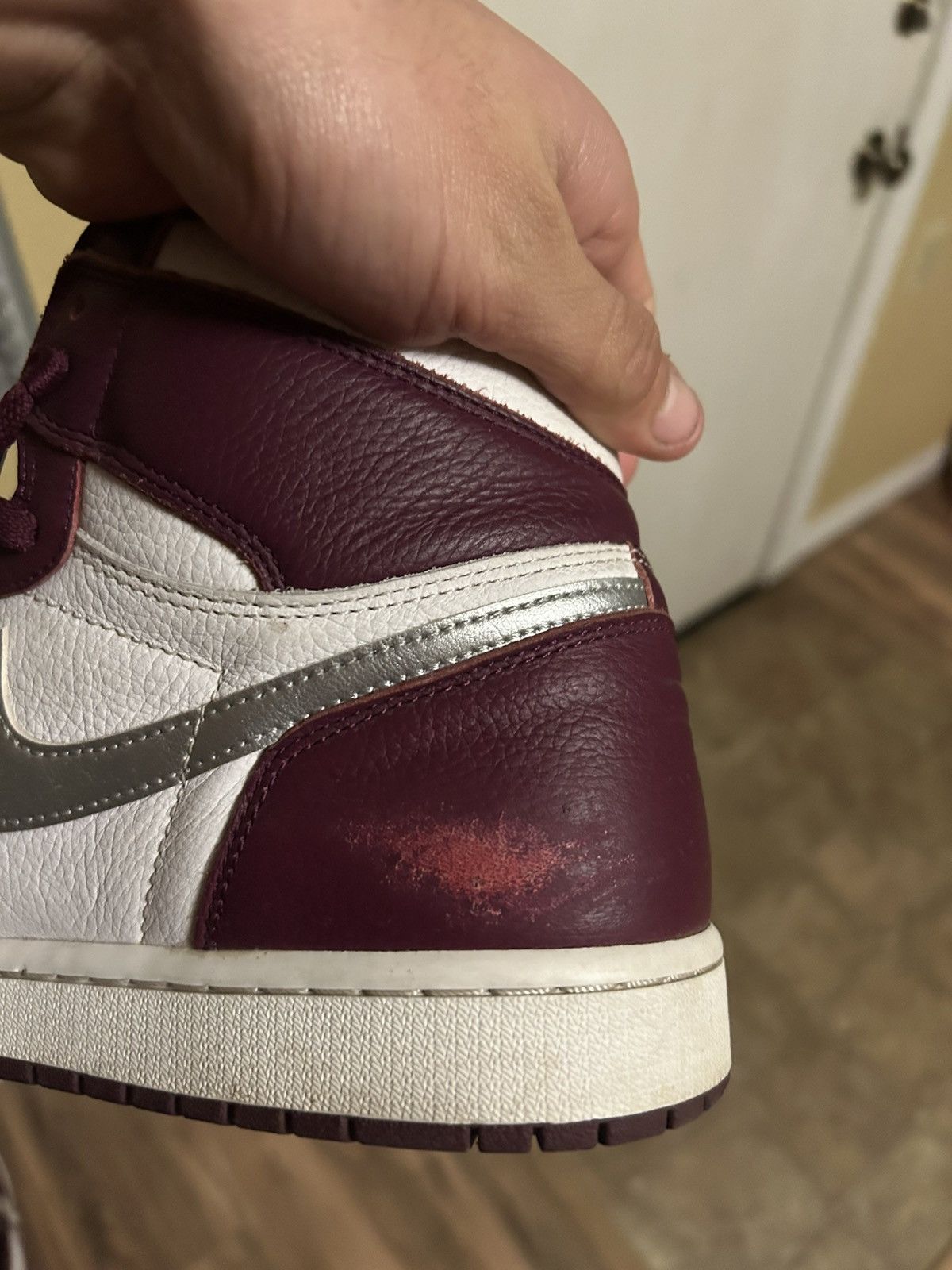 Jordan Brand × Nike Air Jordan 1 Retro High OG ‘Bordeaux Size US 11.5 / EU 44-45 - 8 Thumbnail