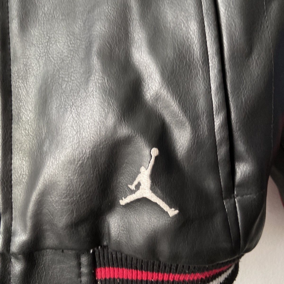 Jordan Brand Michael Jordan Vintage Leather Bomber Jacket Size US S / EU 44-46 / 1 - 4 Thumbnail