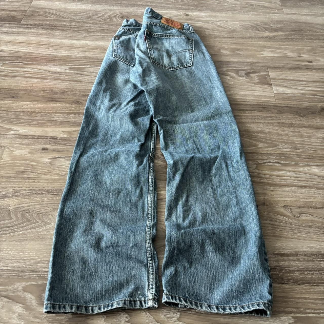 Levi's Crazy Vintage Y2K/2000s Levis Medium Wash Essential Denim Jeans! 31x31 Size US 31 - 4 Thumbnail