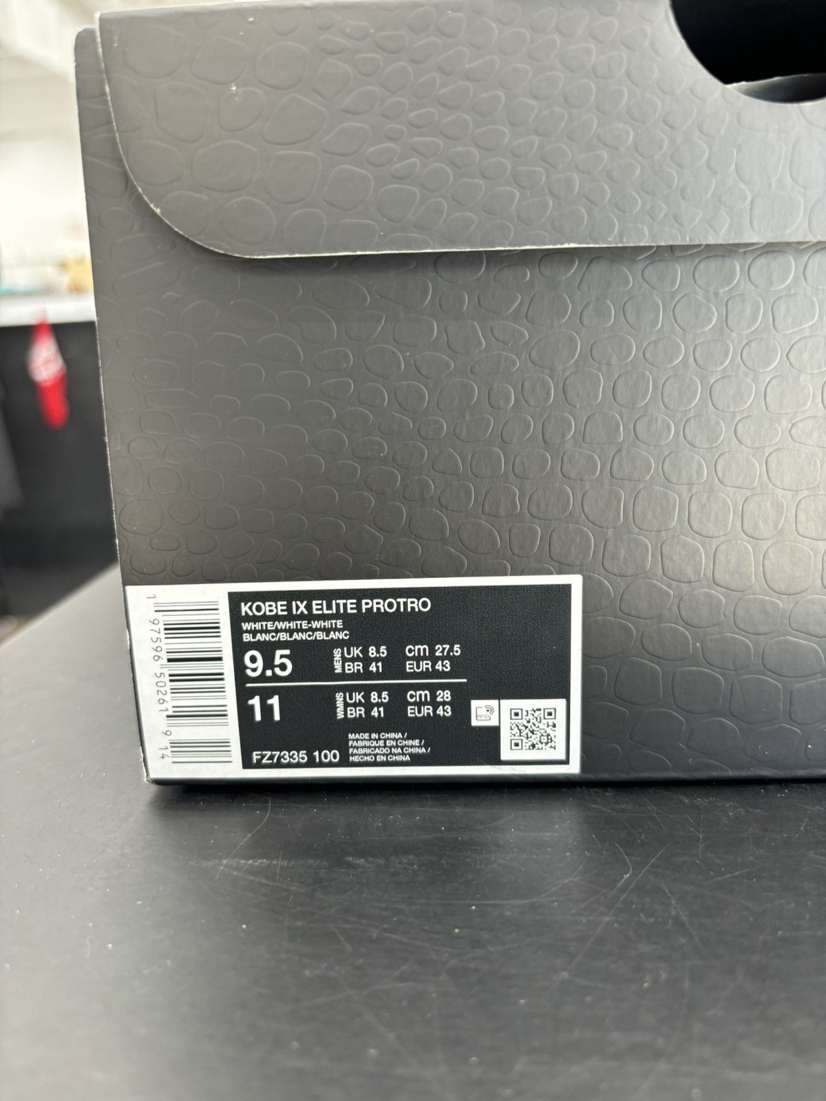 Nike Nike Kobe 9 Elite Protro Halo Sz. 9.5 (2024) Size US 9.5 / EU 42-43 - 10 Thumbnail