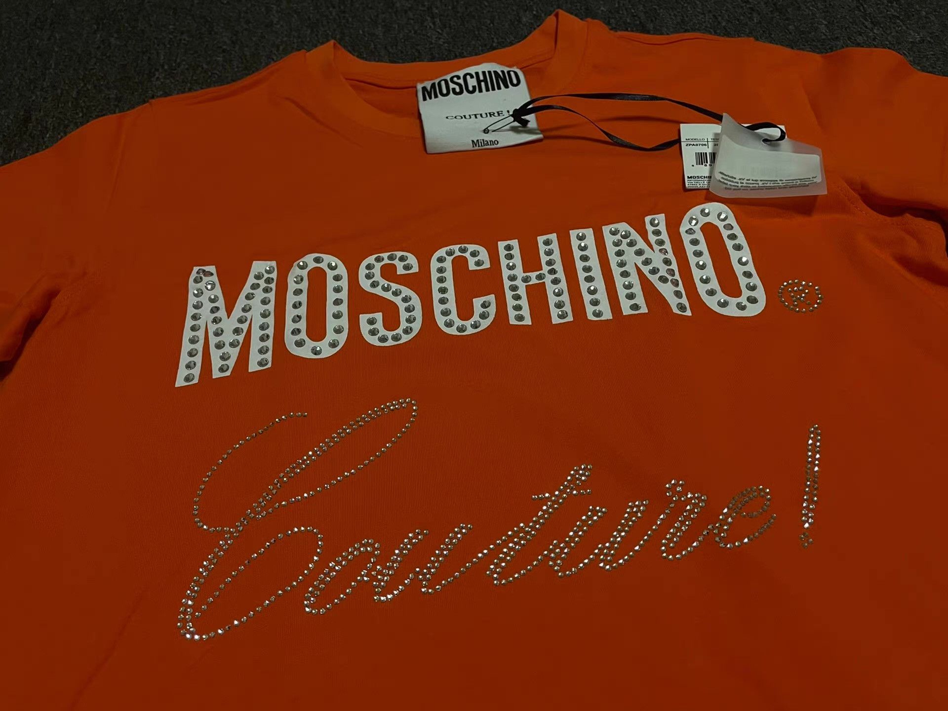 Moschino Moschino Women's Orange T-shirt Q4 Size XS / US 0-2 / IT 36-38 - 2 Thumbnail
