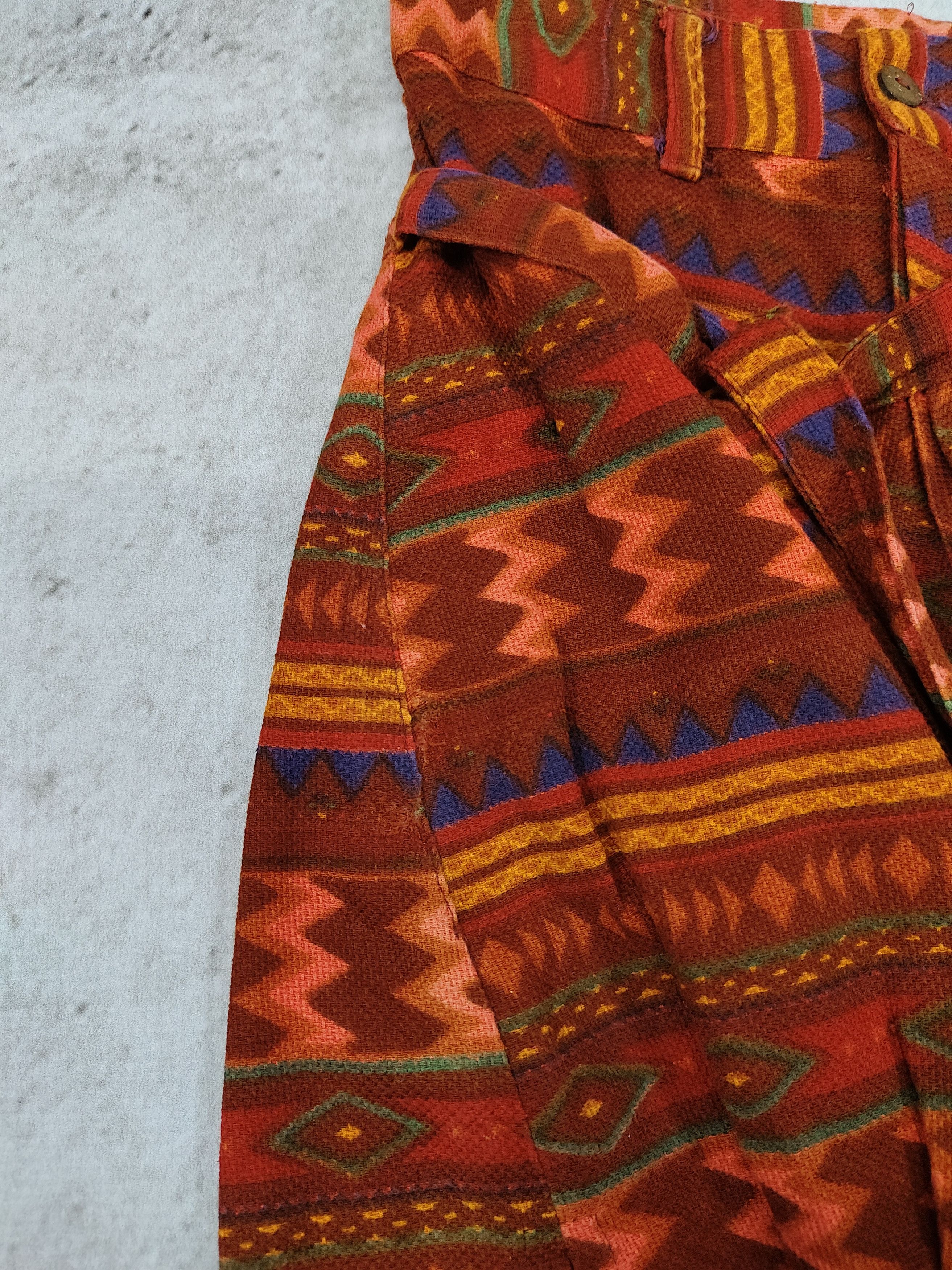 Japanese Brand Yul- Bohemian Retro Hippie Tribal Aztec High Waist Shorts Size 29" - 6 Thumbnail