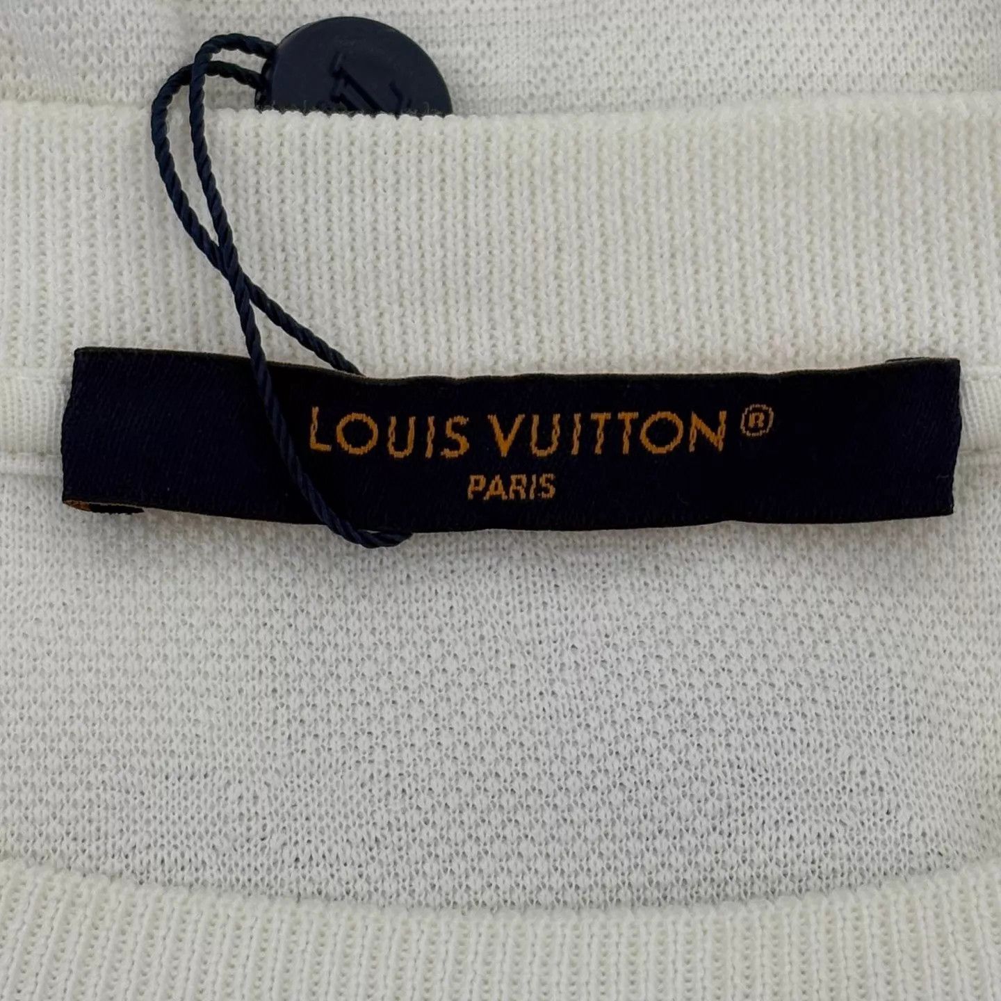 Louis Vuitton LV pocket subtle pattern solid color short tee XL Size US XL / EU 56 / 4 - 3 Thumbnail
